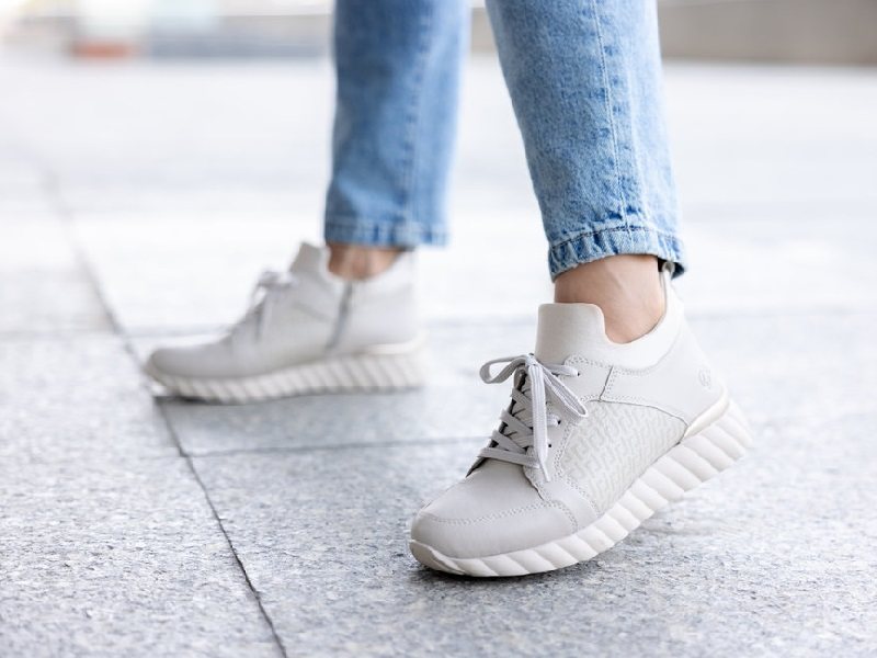 Ladies Comfort Shoes